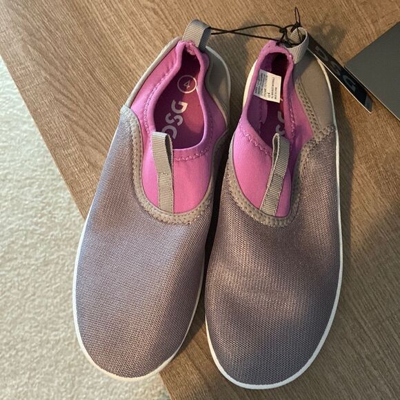 DSG Other - Kids watershoes Sz 4Y